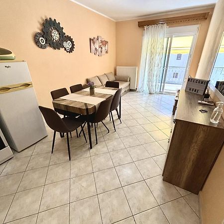 Mina Apartments Nea Kallikrateia Exteriör bild